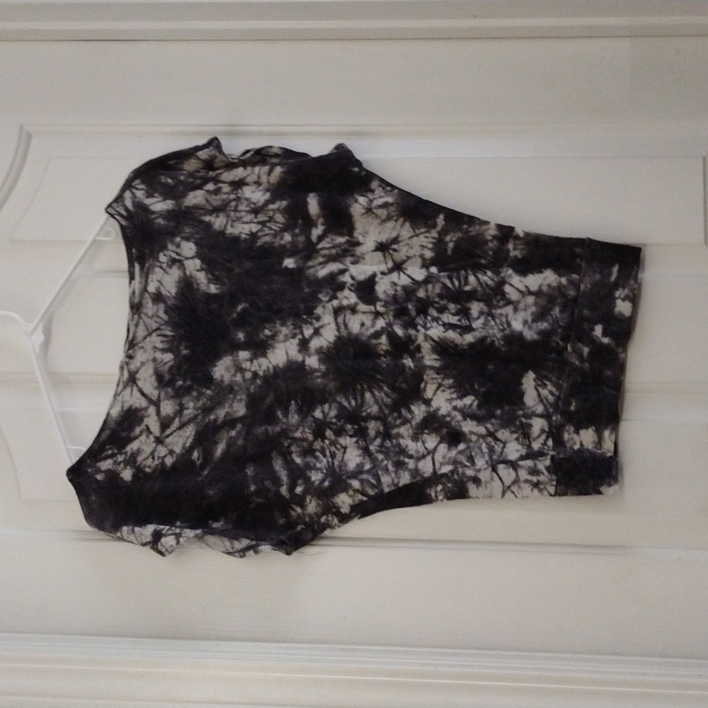 Small tye die short sleeve shirt from Forever 21 - Picture 2 of 2